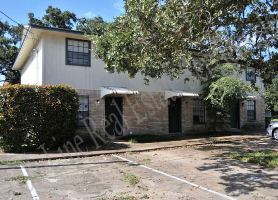 1st image of 1812 Briar Oaks Dr