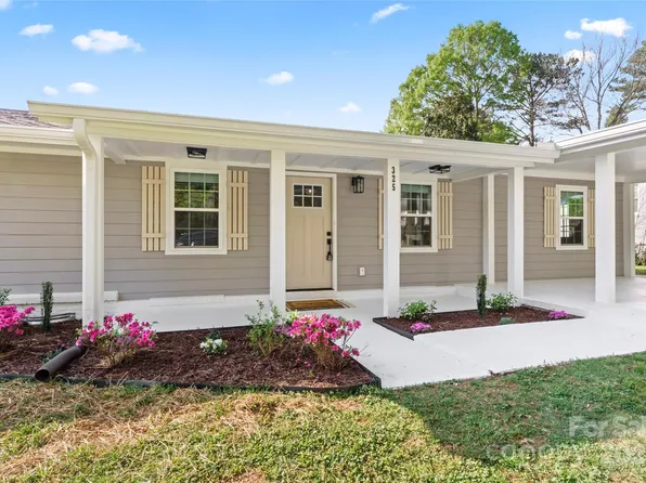 325 Club View Ln, Matthews, NC 28105