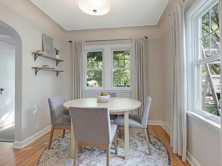 1595 Griggs St N — Photo 16