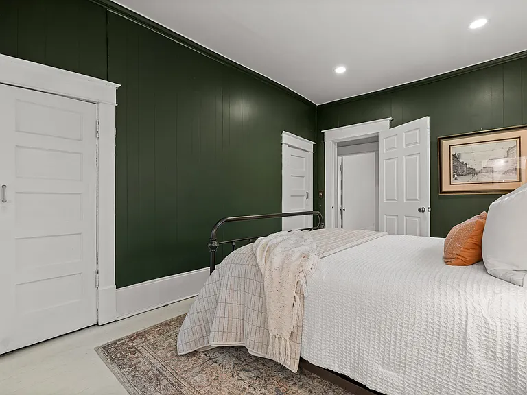 2600 Campbell St — Photo 10