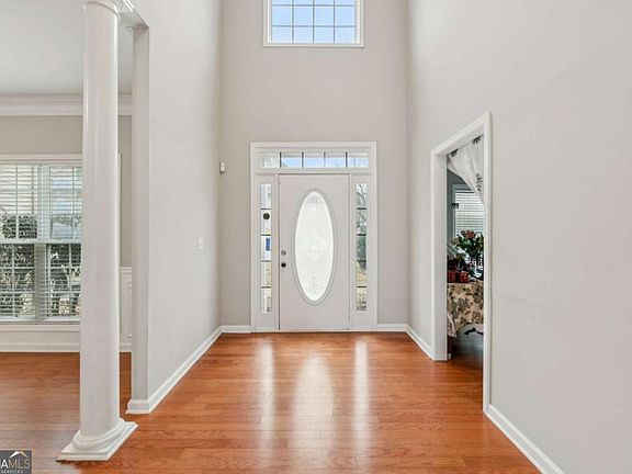 2nd image of 2393 Shady Maple Ln
