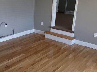 880 Grinnell St #3, Fall River, MA 02721