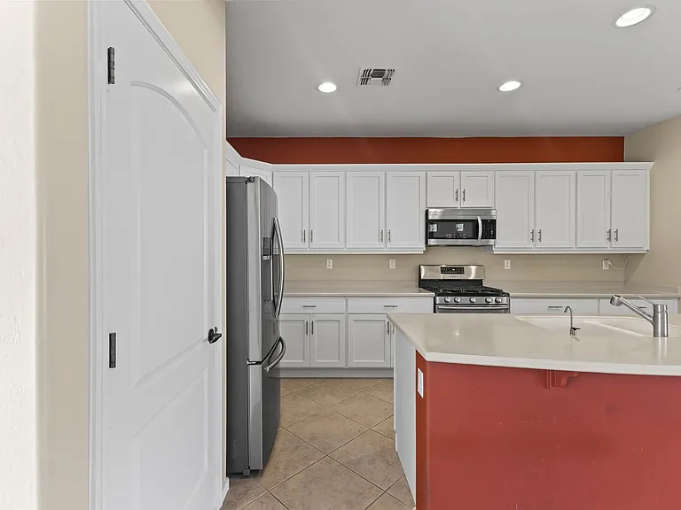 12911 W Rincon Dr — Photo 11