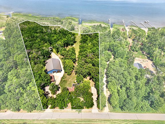 3rd image of Fork Ln