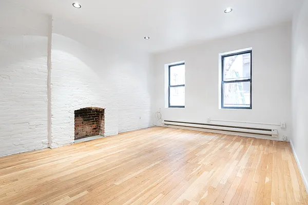 Rented by Oxford Property Group | media 17