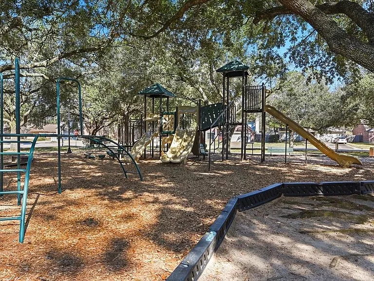 16906 Scenic Lakes Way — Photo 7
