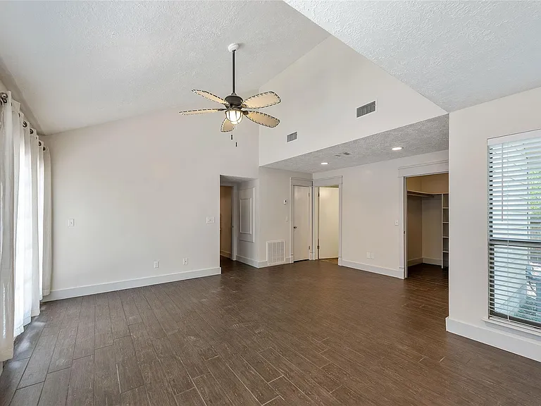 2824 S Logrun Cir — Photo 25