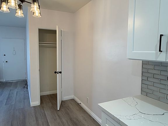 4th image of 1910 Corinth Ave APT 4