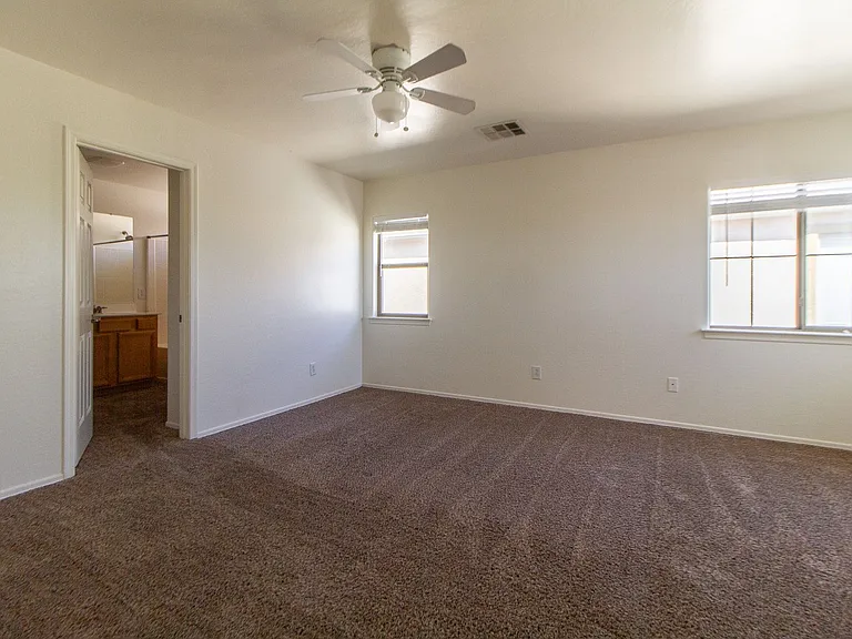 3873 E Bridgeport Pkwy — Photo 11