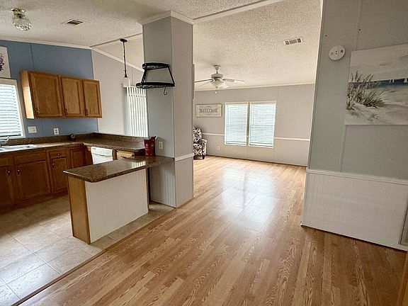 4th image of 10820 Hayden Ave #5