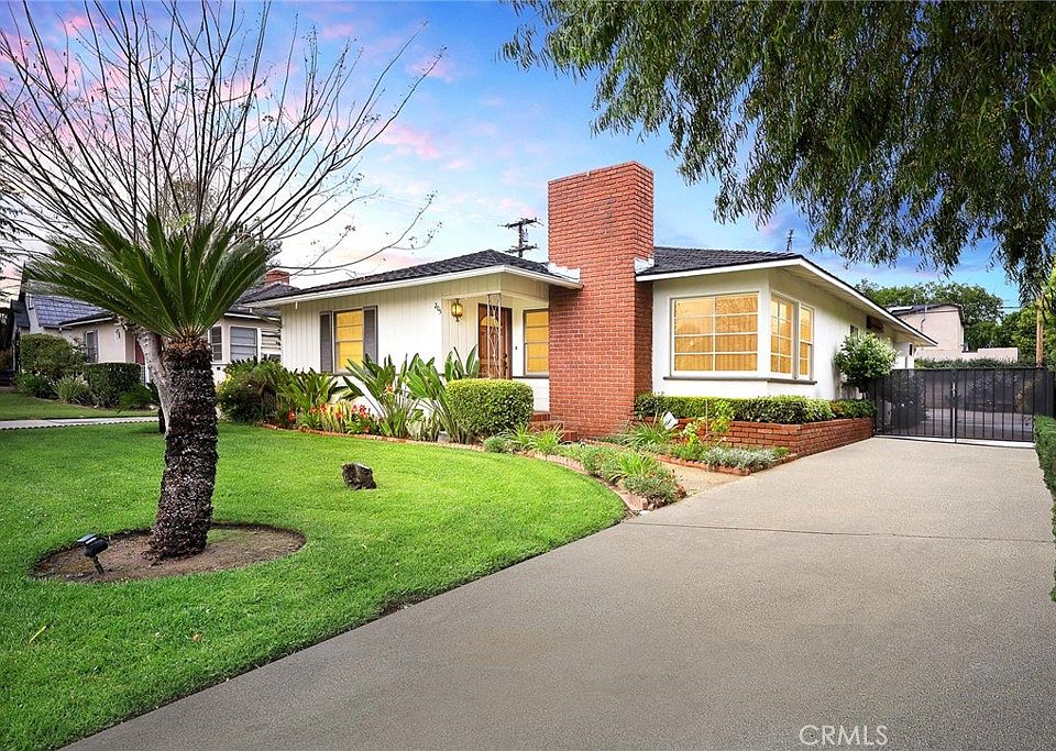 1st image of 205 W Hermosa Dr