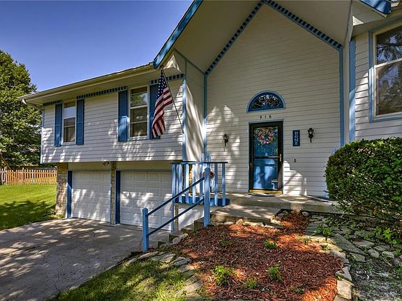 Nice Sitting Porch Entry