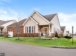 52 Goldfinch Dr, Hamilton, NJ 08690