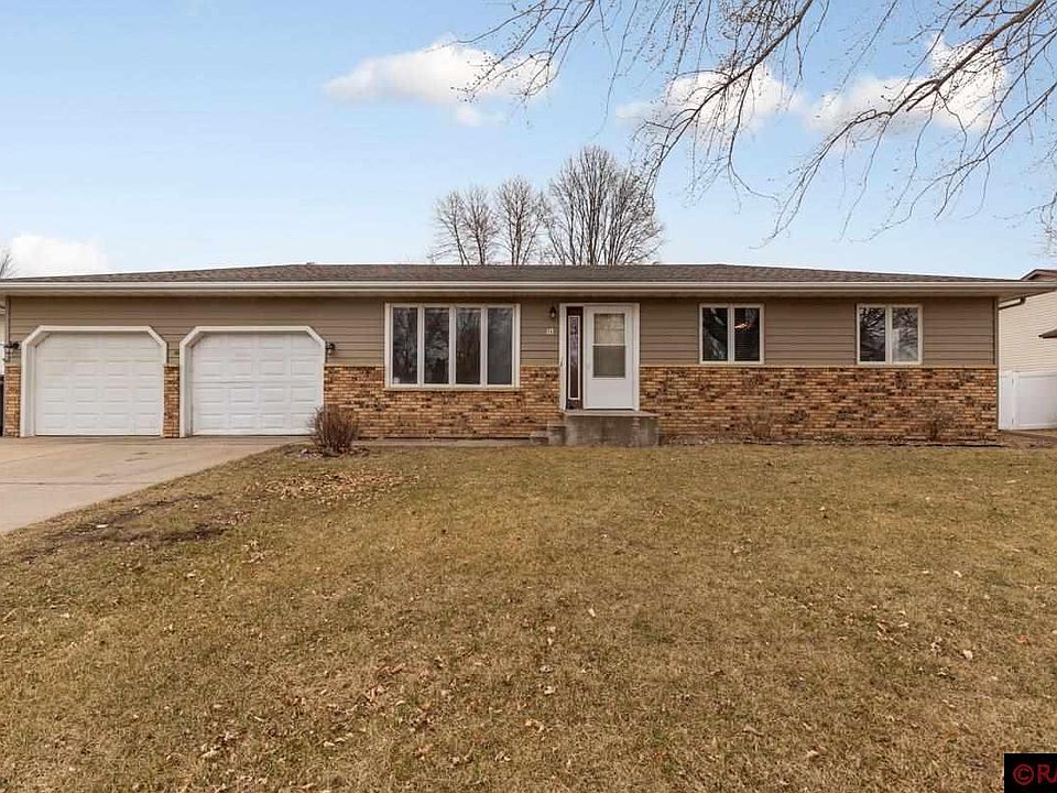 1st image of 117 Chatsworth Dr