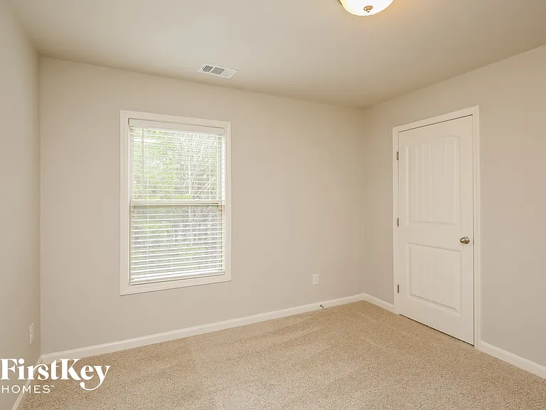 2025 Sorrento Ct — Photo 13
