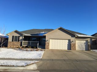 7600 W Boysenberry St, Sioux Falls, SD 57106