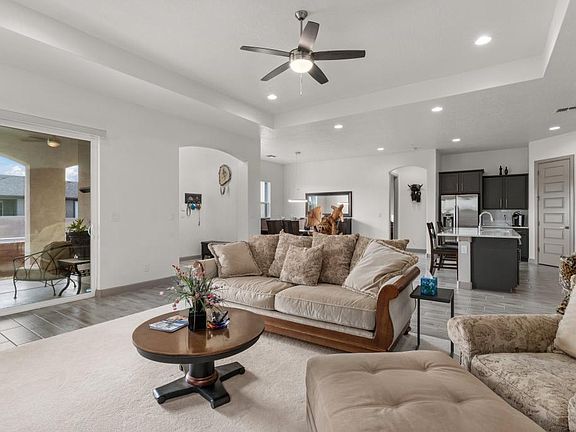 3rd image of 2505 De Kooning Ave SE