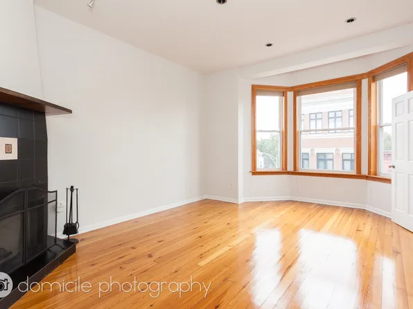 2204 N Clybourn Ave #3, Chicago, IL 60614