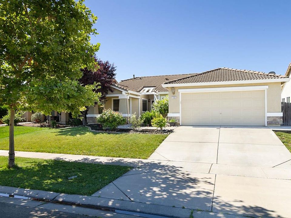 2nd image of 1106 Plumas Links St