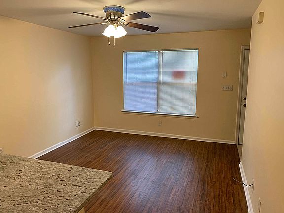 4th image of 706 W Georgia St