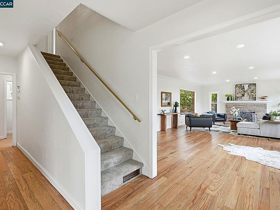 5th image of 846 Arlington Blvd