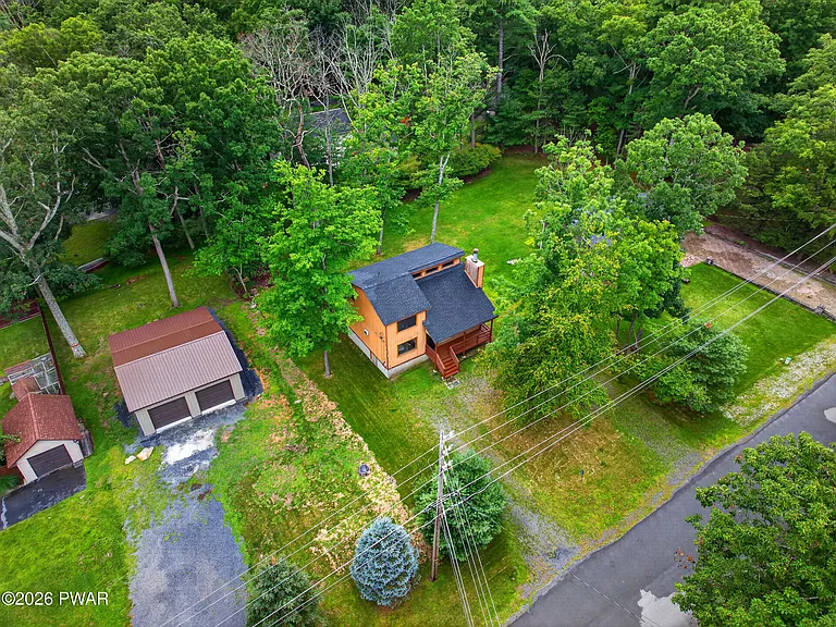 108 Claudine Ln — Photo 32