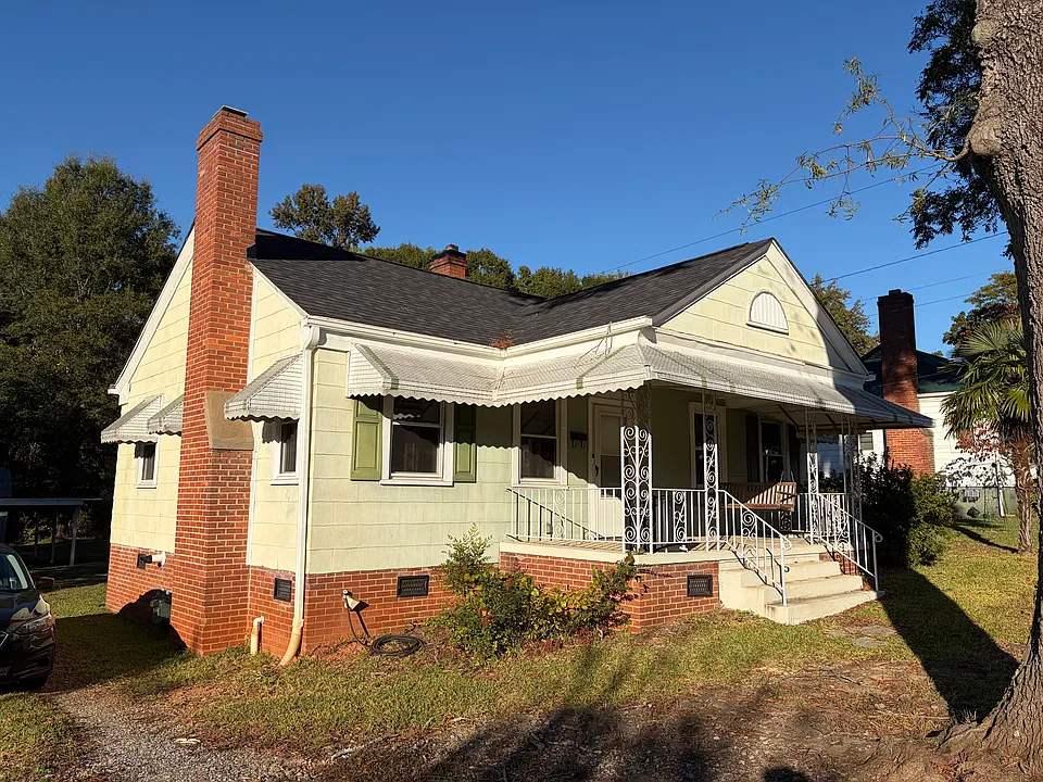 202 Mayfield Dr