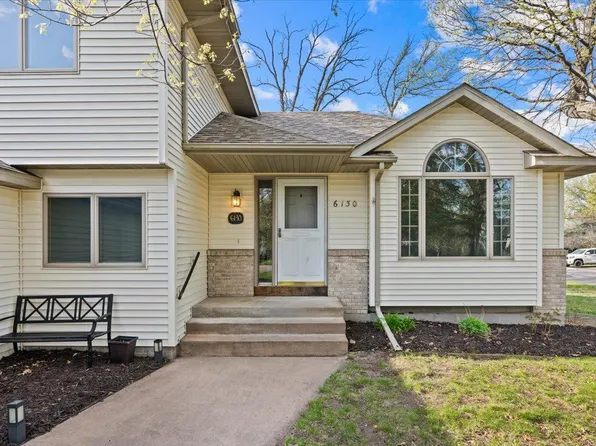6130 Albert Ln, North Branch, MN 55056