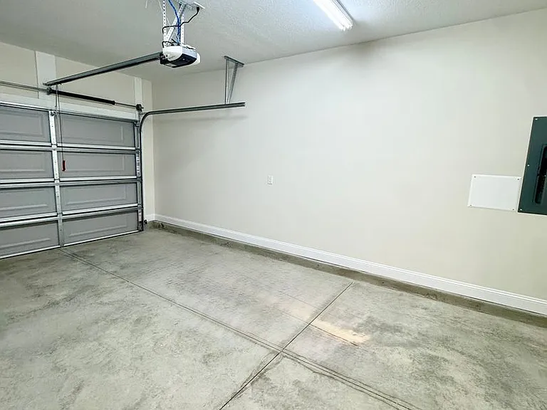 101 Charlton Ct — Photo 8