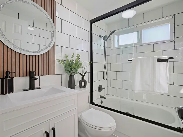 405 S Clara St — Photo 13