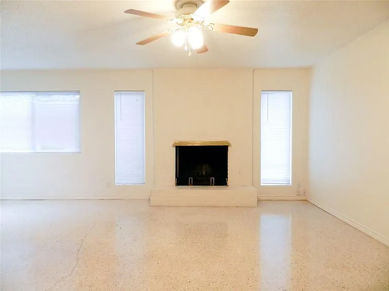 3713 Meredith St — Photo 20