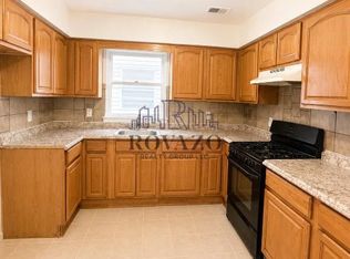 26 22nd St, Irvington, NJ 07111