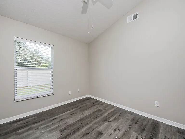 4660 Huron Bay Cir — Photo 11