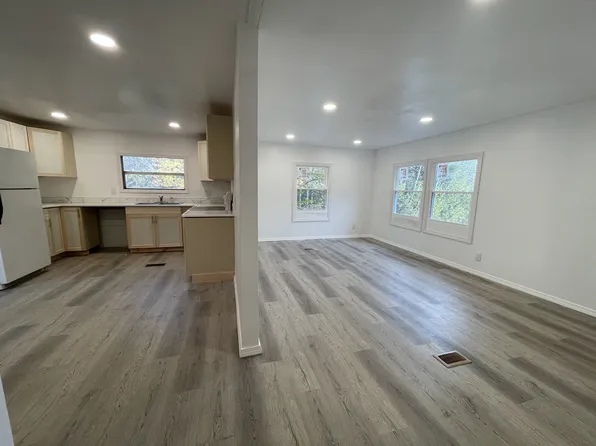 824 N Dorchester Rd, Dorchester, NH 03266