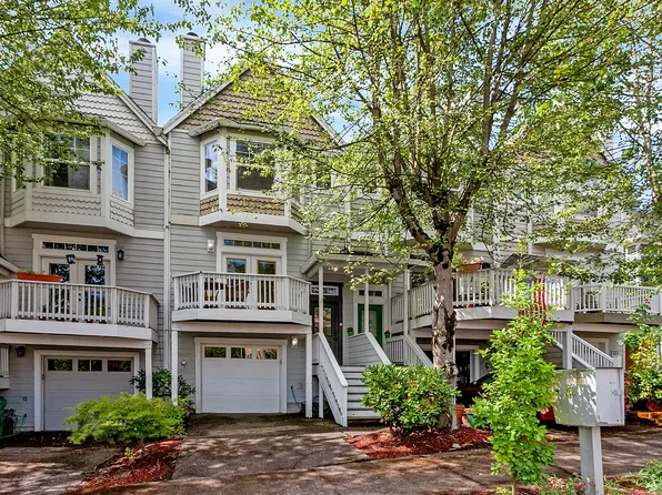 12 SW Gibbs St, Portland, OR 97239