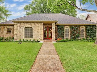 15846 Mesa Gardens Dr, Houston, TX 77095