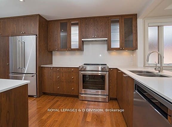 4th image of 85 Admiral Rd #202