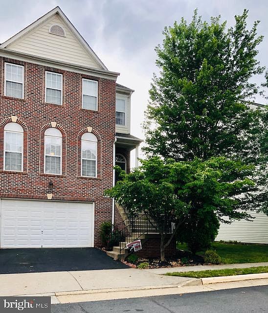 1st image of 22541 Maison Carree Sq