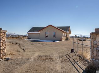 1735 Kristi Ln, Minden, NV 89423