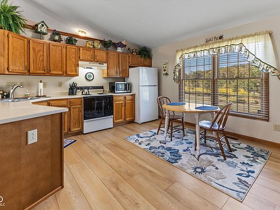 4th image of 7835 Bellsville Pike