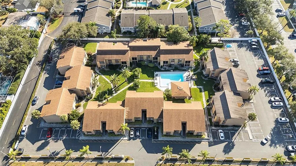 Building Photo - 1589 Greenlea Dr #3