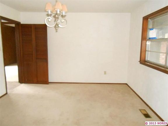 5th image of 3523 S 71st Ave W