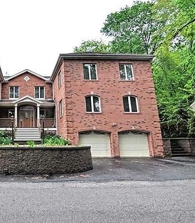 1st image of 25 Lakeshore Dr #B