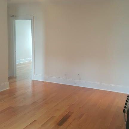 2nd image of 3 Meserole St APT 26