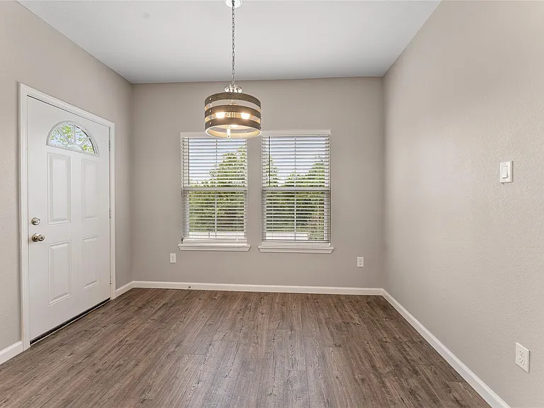 5214 Jezebel St #B — Photo 6