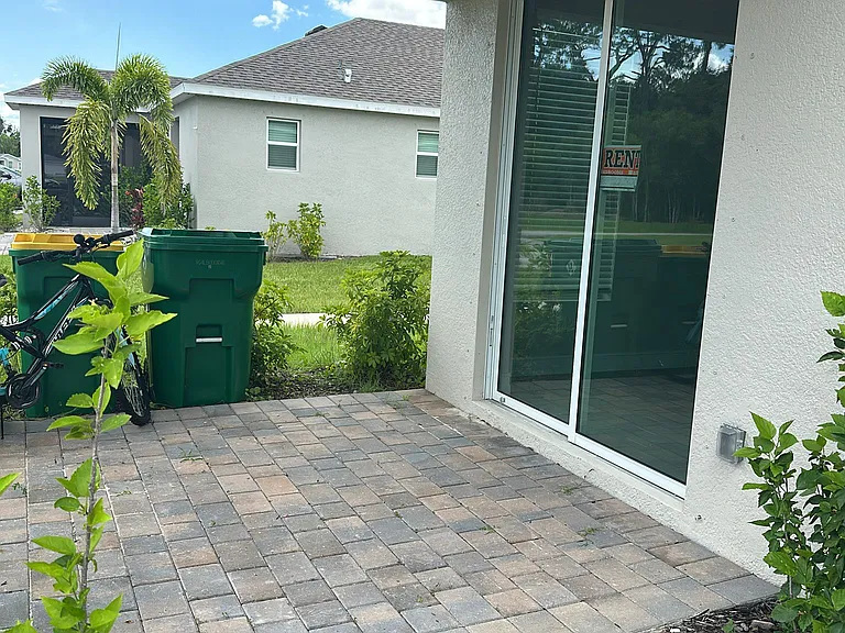 826 Friendship Cir — Photo 6