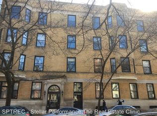 211 W Saint Paul Ave APT 1, Chicago, IL 60614