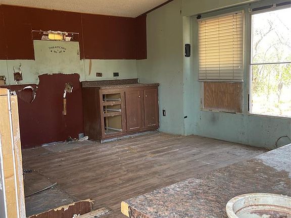 5th image of 29360 Fishmarket Rd