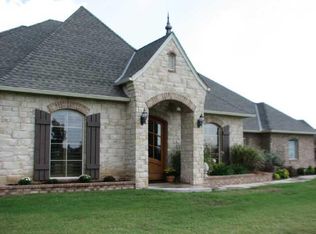 230 Brandon Cir, Norman, OK 73072