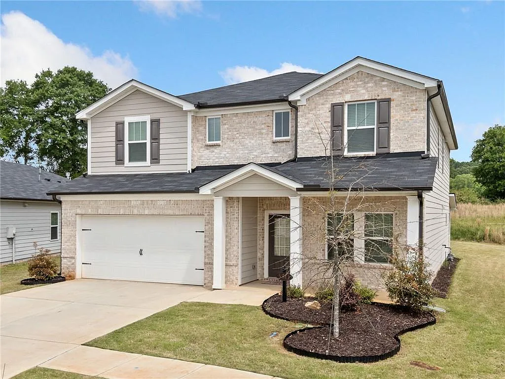 5 bed, 3.0 bath, 3007 sqft, $2,900 — Photo 2